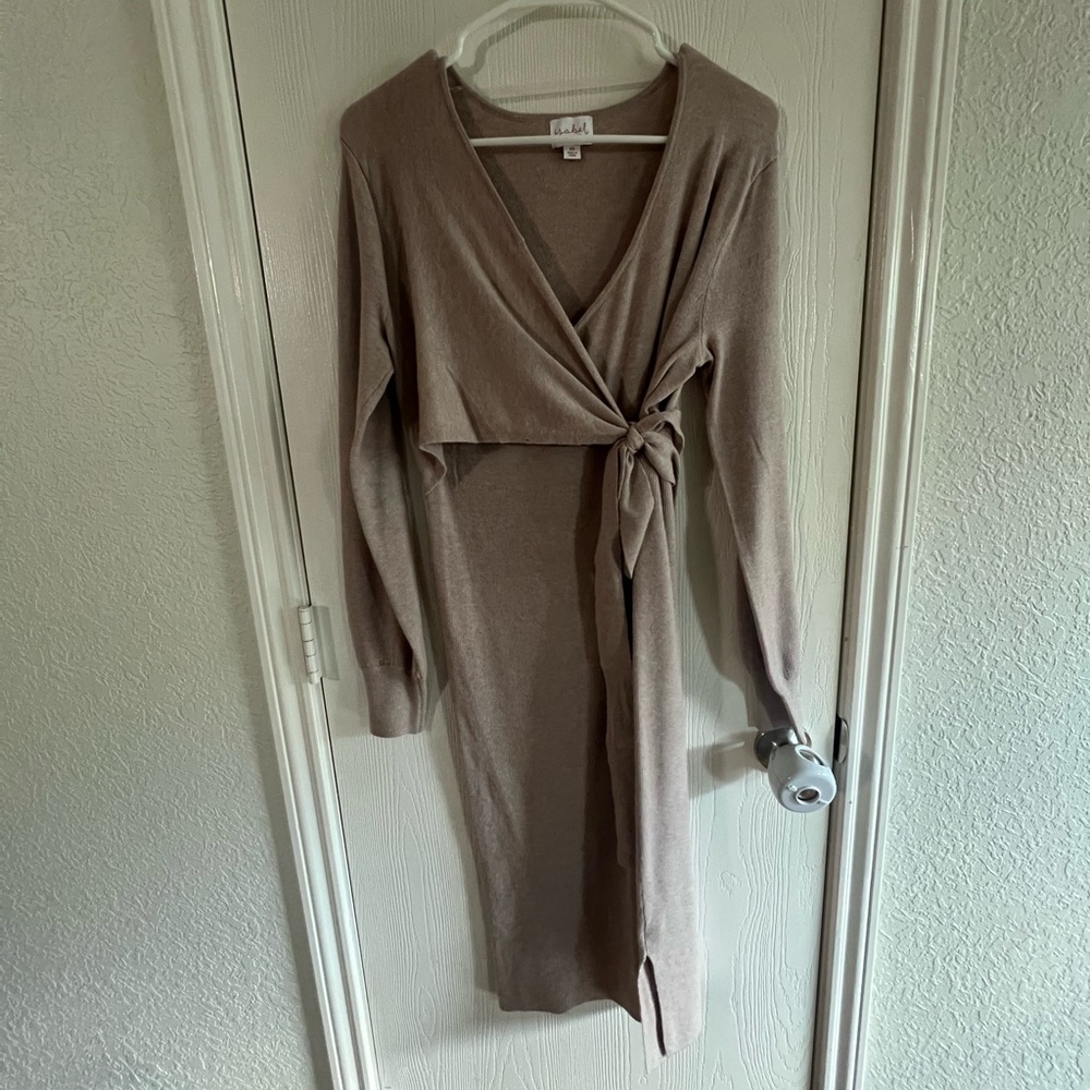 Ingrid & Isabel Maternity wrap dress